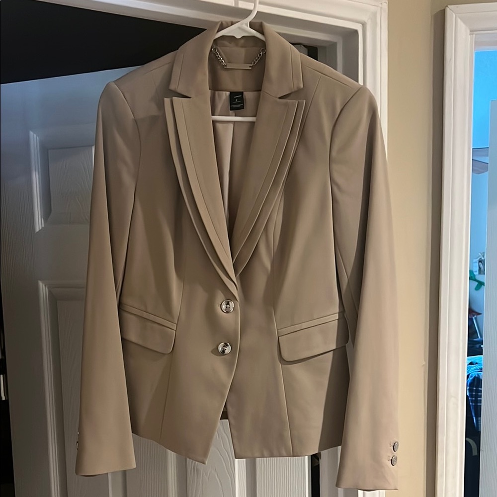 Women's Tan Blazer